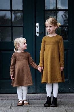 ankers-kjole-fra-petiteknit