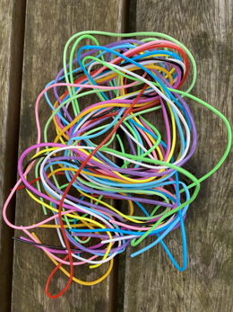 Maskewirer i mange farver