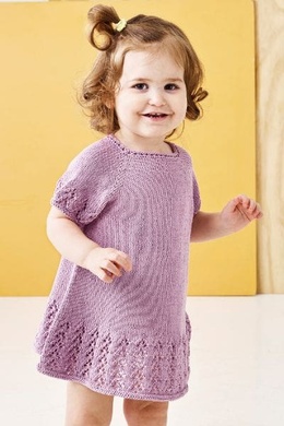 Strikkeopskrift på Kjole med hulmønster