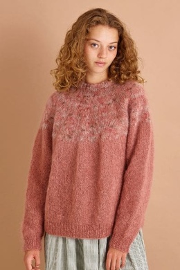 Strikkeopskrift på Mønsterstrik med rundt bærestykke