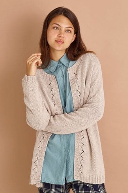 Strikkeopskrift på lang trøje med hulmønster