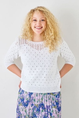 Strikkeopskrift på bluse med hulmønster