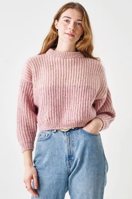 bred-patentsweater-i-to-farver