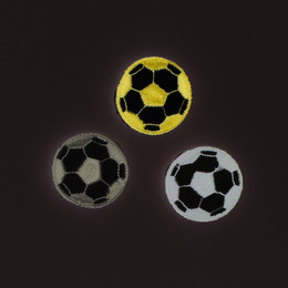 Strygemærker med fodbolde.