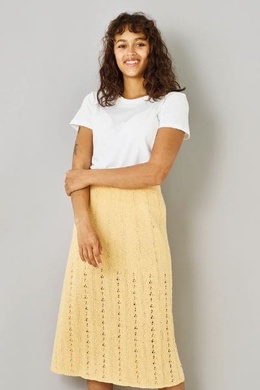 Strikkeopskrift på Lang nederdel med hulmønster