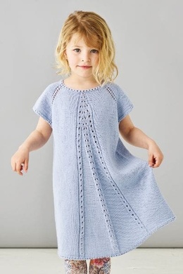 Strikkeopskrift på Sommerkjole med hulmønster