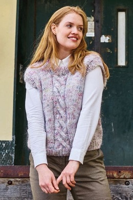 Strikkeopskrift på Vest med snoning