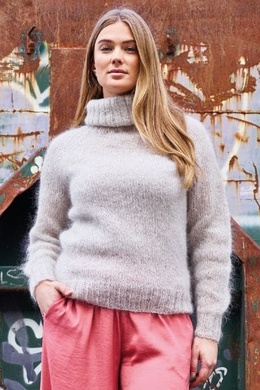 Strikkeopskrift på sweater med rullekrave