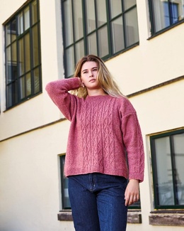 Strikkeopskrift til en Sweater med mønster