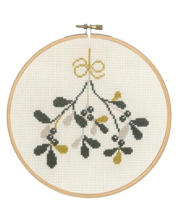 Broderi-kit til et broderi med mistelten