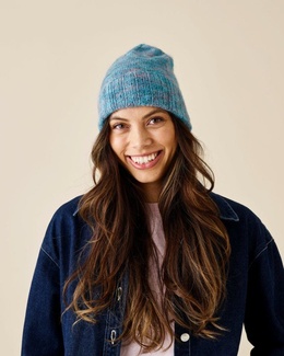 Strikkeopskrift til en flot hue.