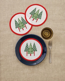 Broderi-kit til Mellemlægsservietter med juletræer