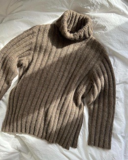 Strikkeopskrift til PetiteKnit Hazel Sweater