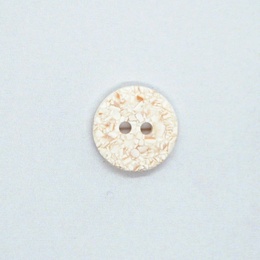 Hvid knap med æggeskal