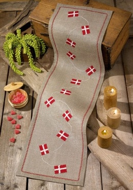 Broderet fødselsdagsløber.