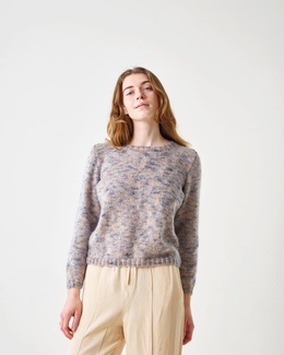 Strikkeopskrift til bluse med tilsatte ærmer