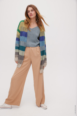 cardigan-med-striber-i-naturfarver-strikkekit