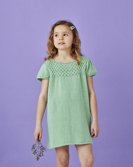 Strikkeopskrift til en kort pigekjole