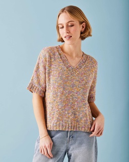 Strikkeopskrift til en sommer T-Shirt med V-hals