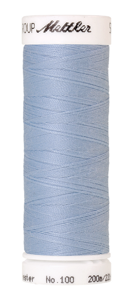 Isblå sytråd i polyester