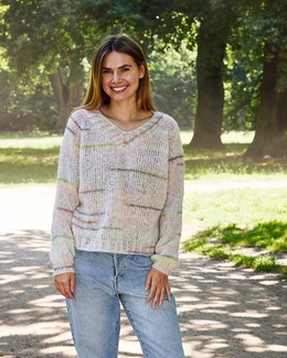 Strikkeopskrift til bluse med V-hals