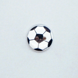 fodbold-i-sort-og-hvid-15-mm-traeknap
