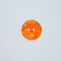 perlemorsknap-med-2-huller-15-mm-orange