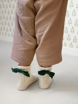 bow-socks-junior-strikkeopskrift