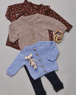 Strikkeopskrift til en trøje til baby