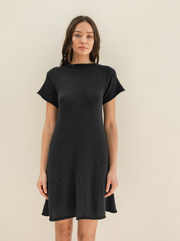 Strikkeopskrift til en sommerkjole til voksne