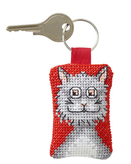 noeglering-med-en-kat-broderikit