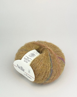 nellie-882417-gyldenrav