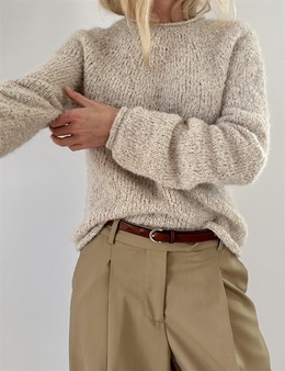 plain-yoke-sweater-strikkeopskrift