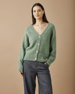 cardigan-med-raglan-strikkeopskrift