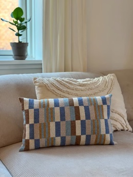 blue-stripes-broderikit