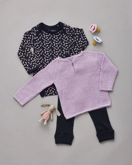 babyraglanbluse-med-slids