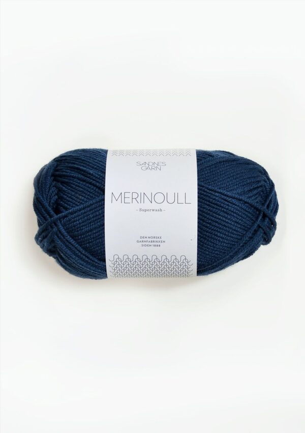 merinoull-6062-moerk-blaa