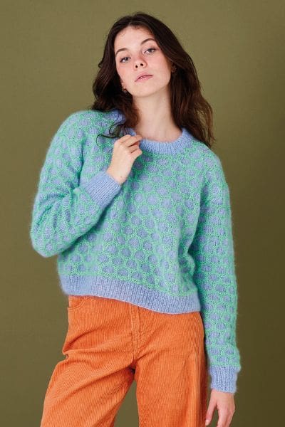 Strikkeopskrift Sweater med bikubemønster