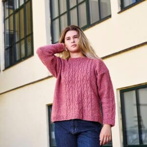 Strikkeopskrift til en Sweater med mønster