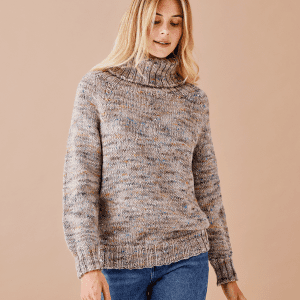Strikkeopskrift til en sweater med rullekrave