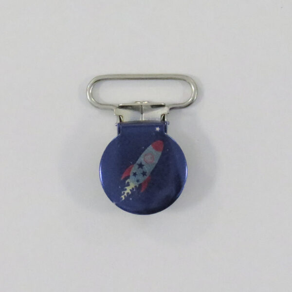 sort-seleclips-med-rumraket