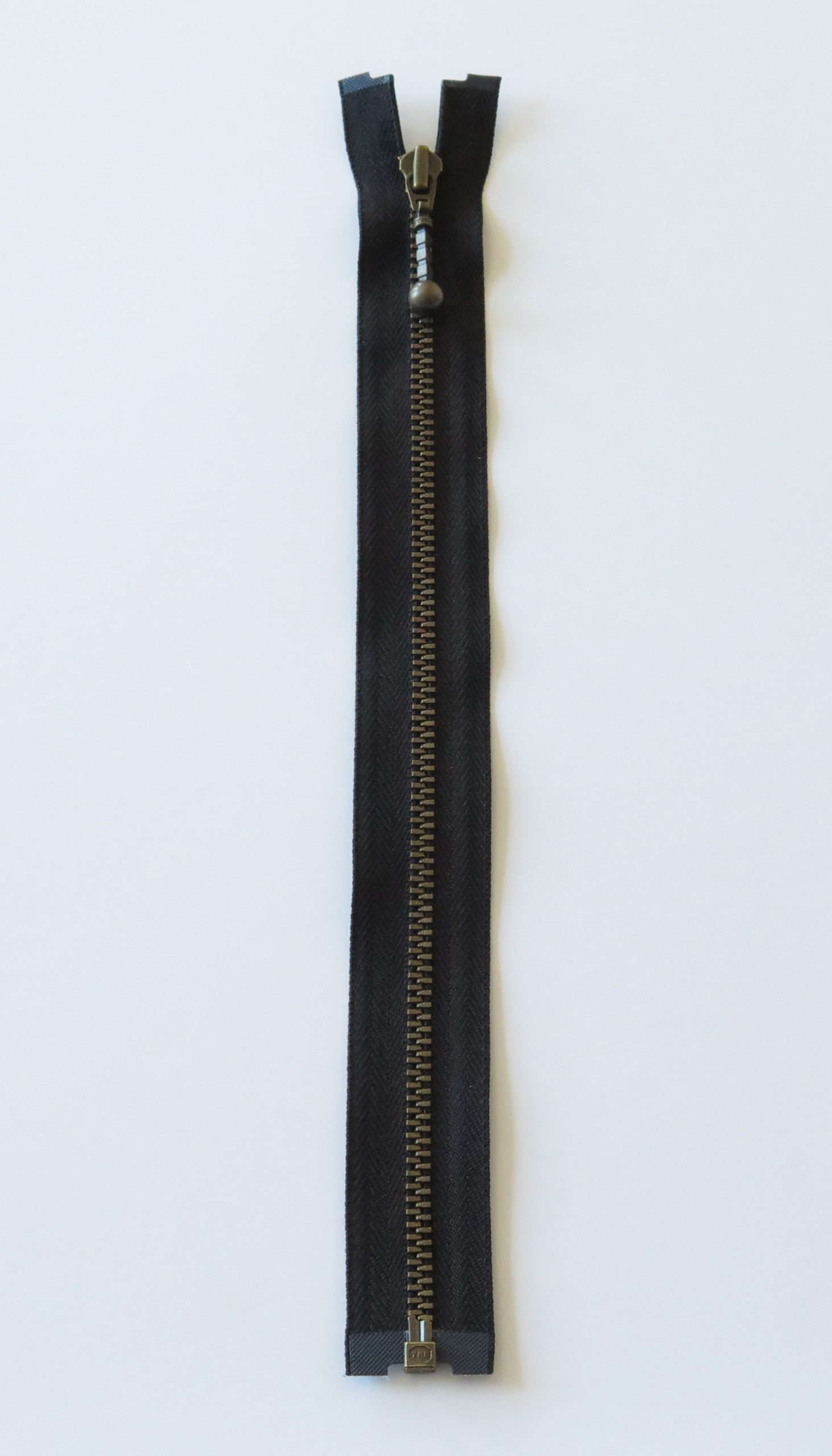 YKK Lynlås i Antik Messing Delbar - 25 cm med stangkugle Sort