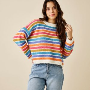 Strikkeopskrift til en oversize Sweater med striber