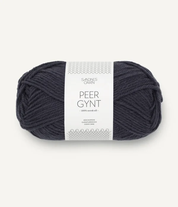peer-gynt-6581-moerk-graablaa