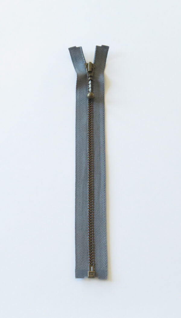 delbar-lynlaas-i-antik-messing-25-cm-graa