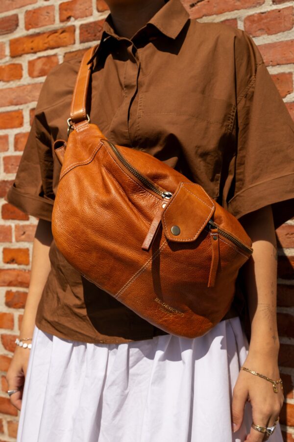 project-95-skindbaeltetaske-burned-tan