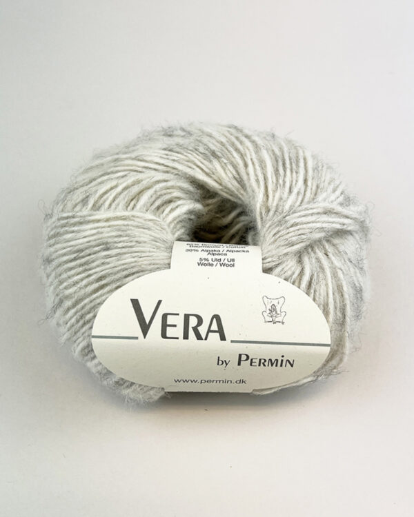 vera-882520-lys-graa-meleret