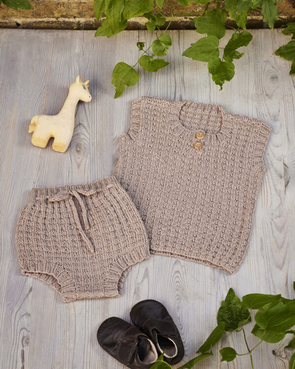 Strikkeopskrift til babysæt