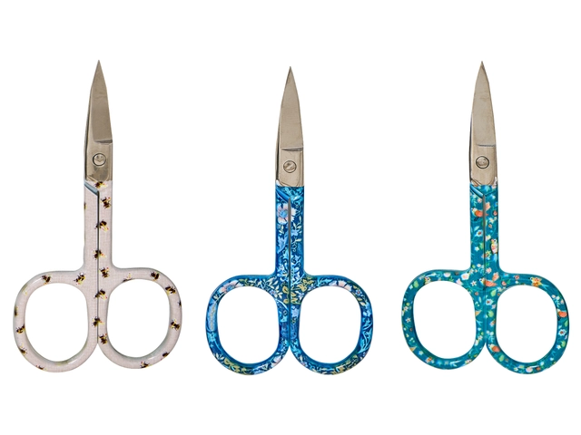 Små spidse broderisakse