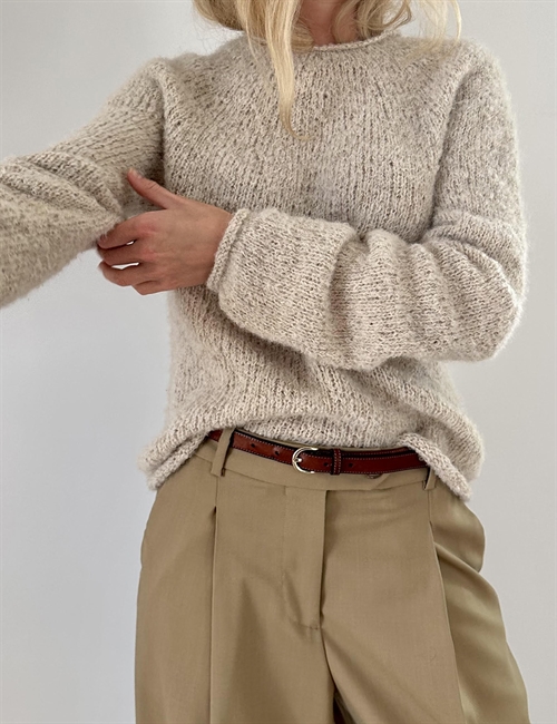 plain-yoke-sweater-strikkeopskrift